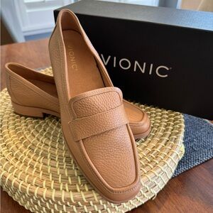 Sellah Square Toe Loafer Vionic Macaroon